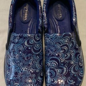 Slip Resistant Shoes/Resturants/Hospitals